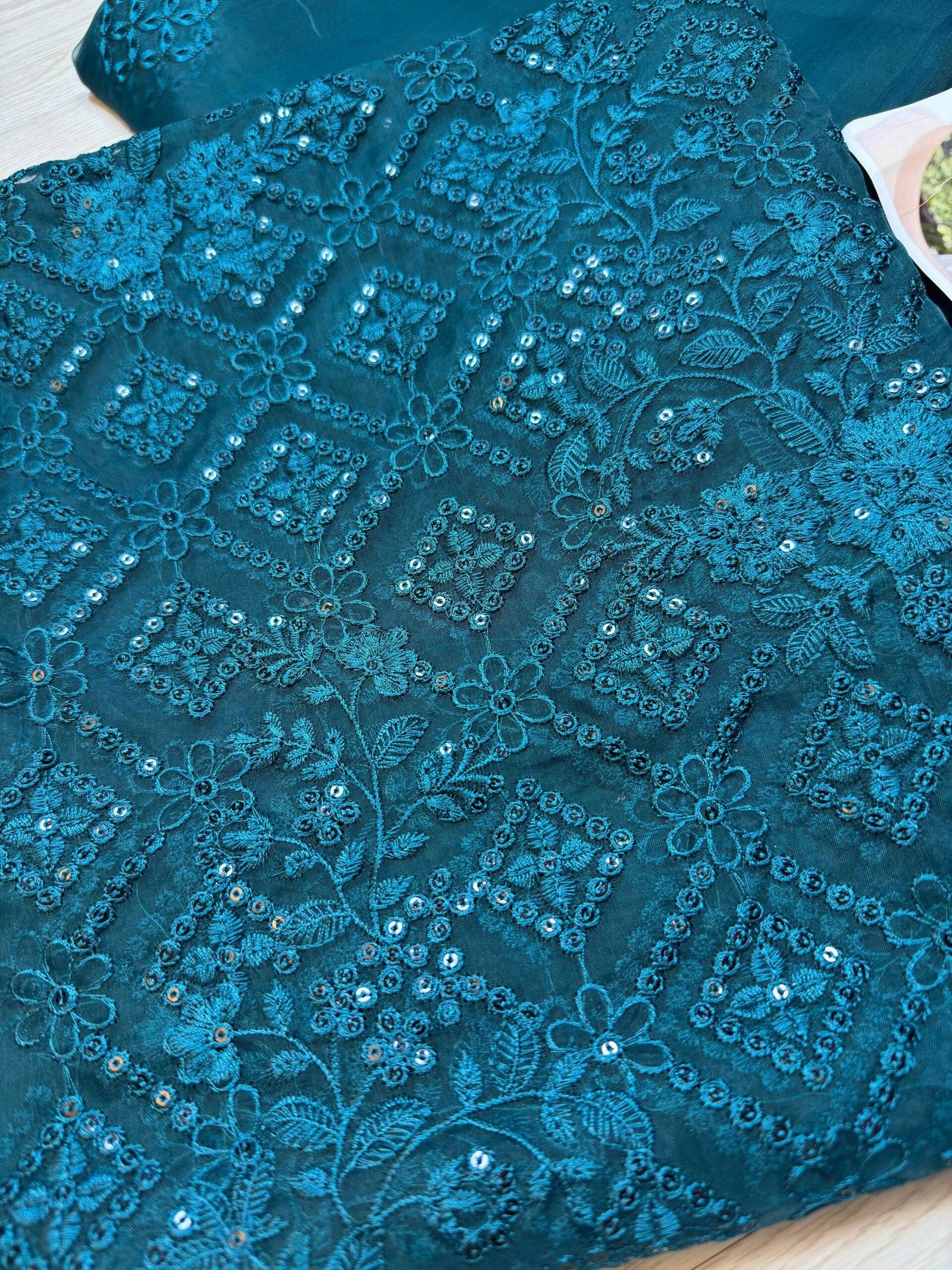 AZURE - Blushing Olive