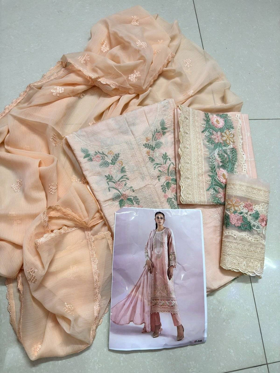 MARIA.B lawn - Dobby peach