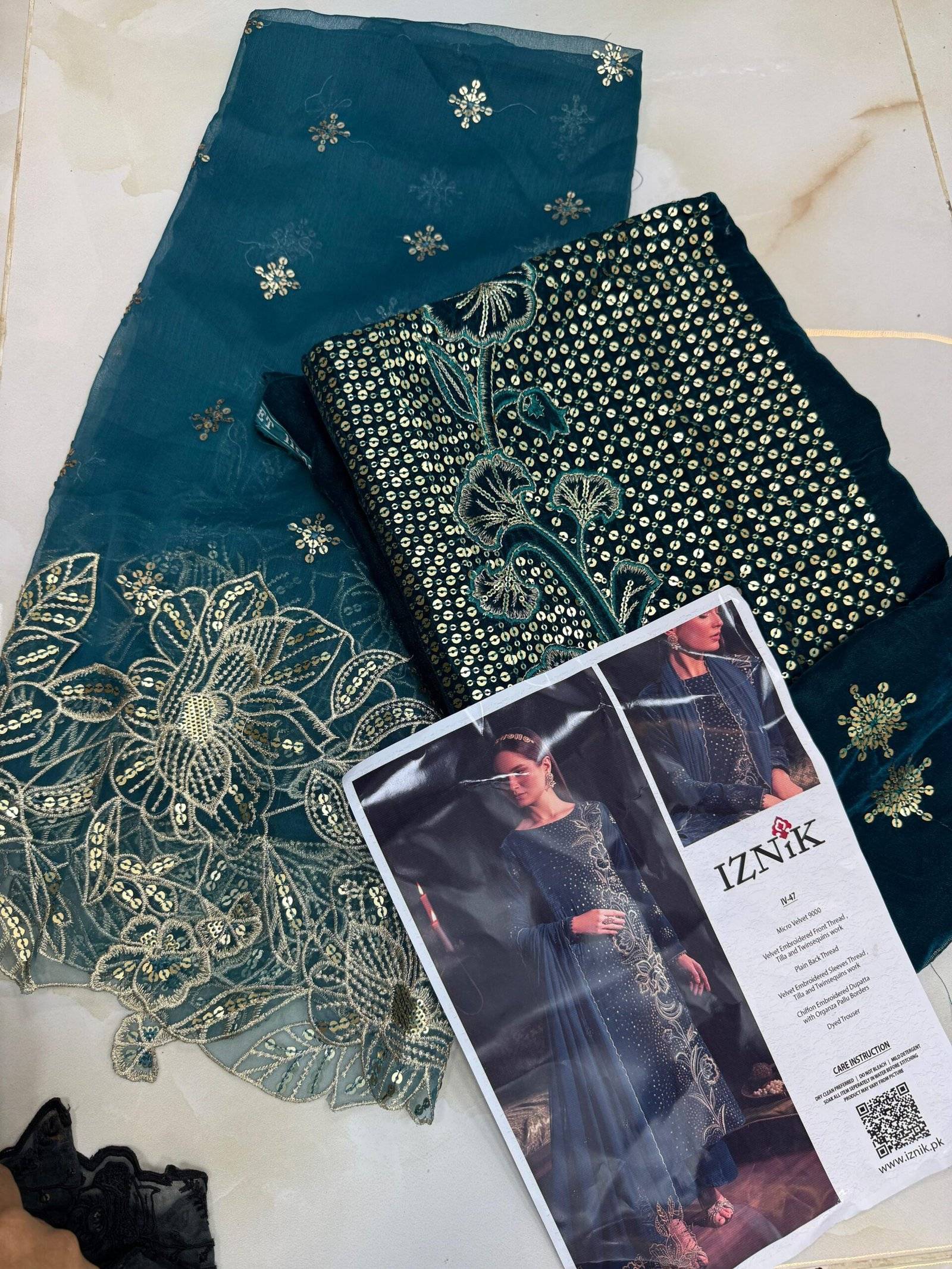 IZNIK VELVET - jo248
