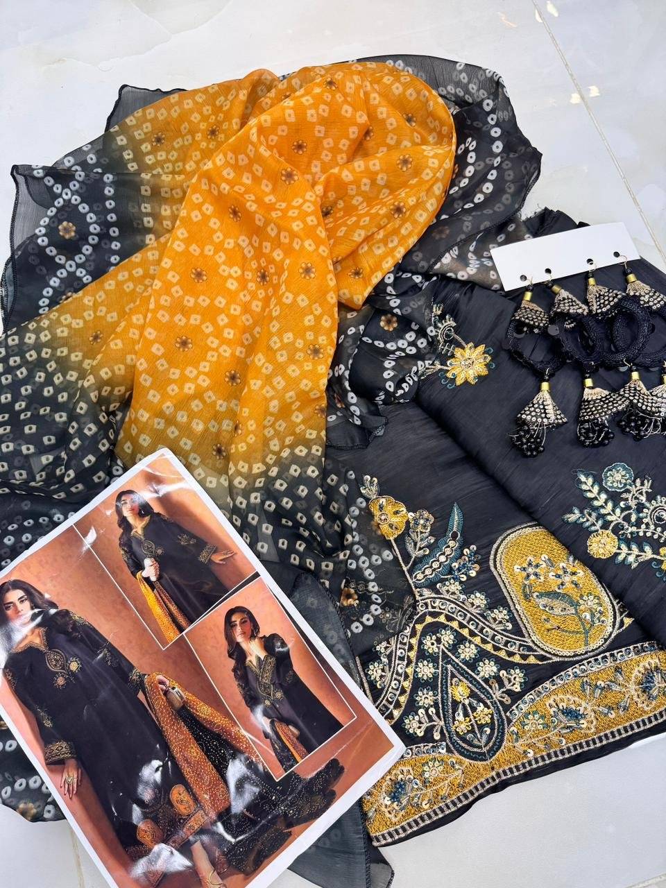 ELARA _ Lawa SILK