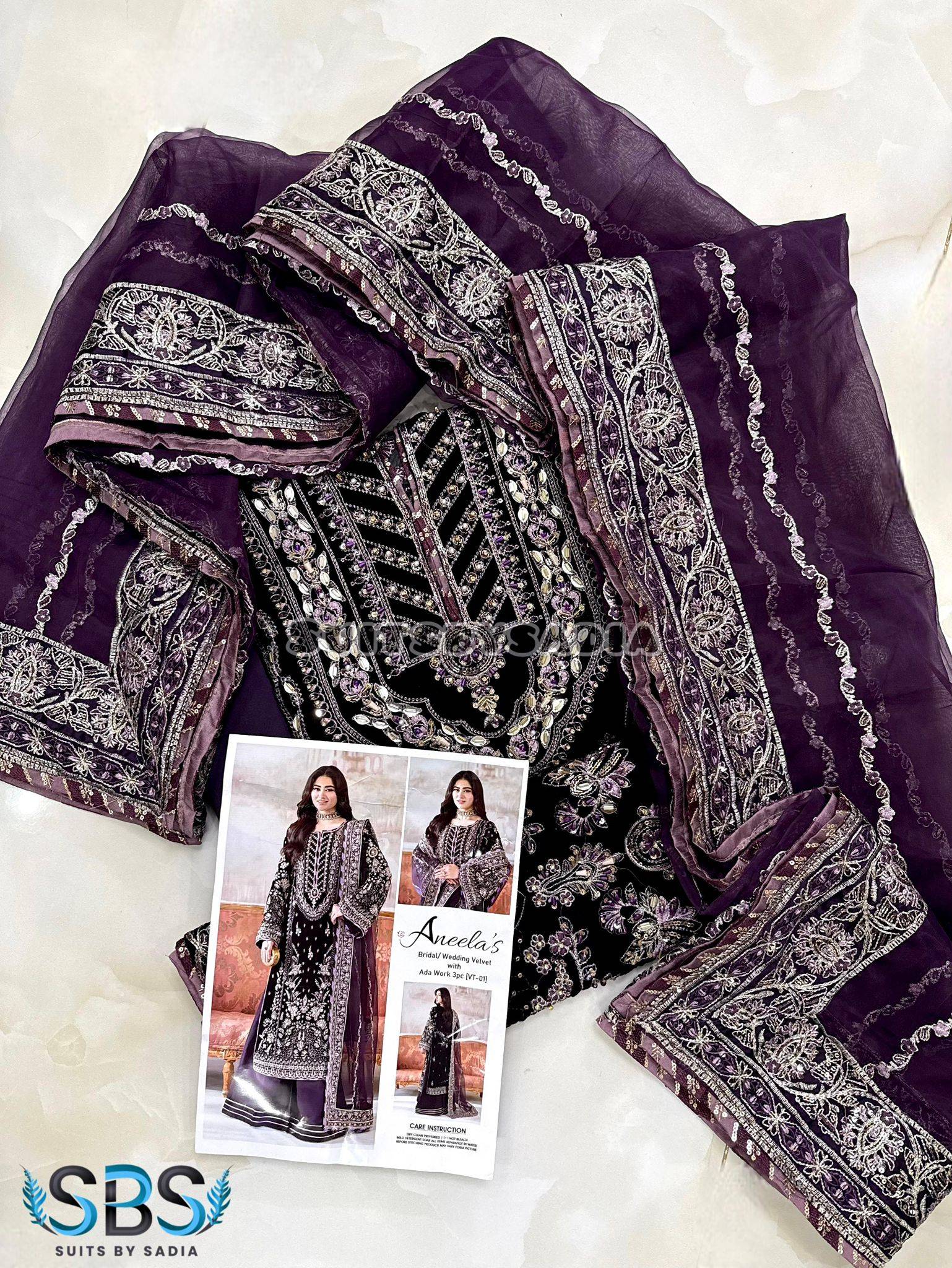Aneela’s Plum Velvet 08