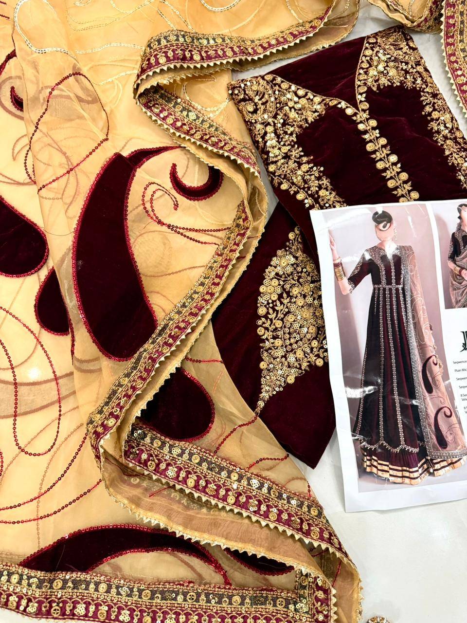 JAZMIN VELVET - Maroon Maxi D12