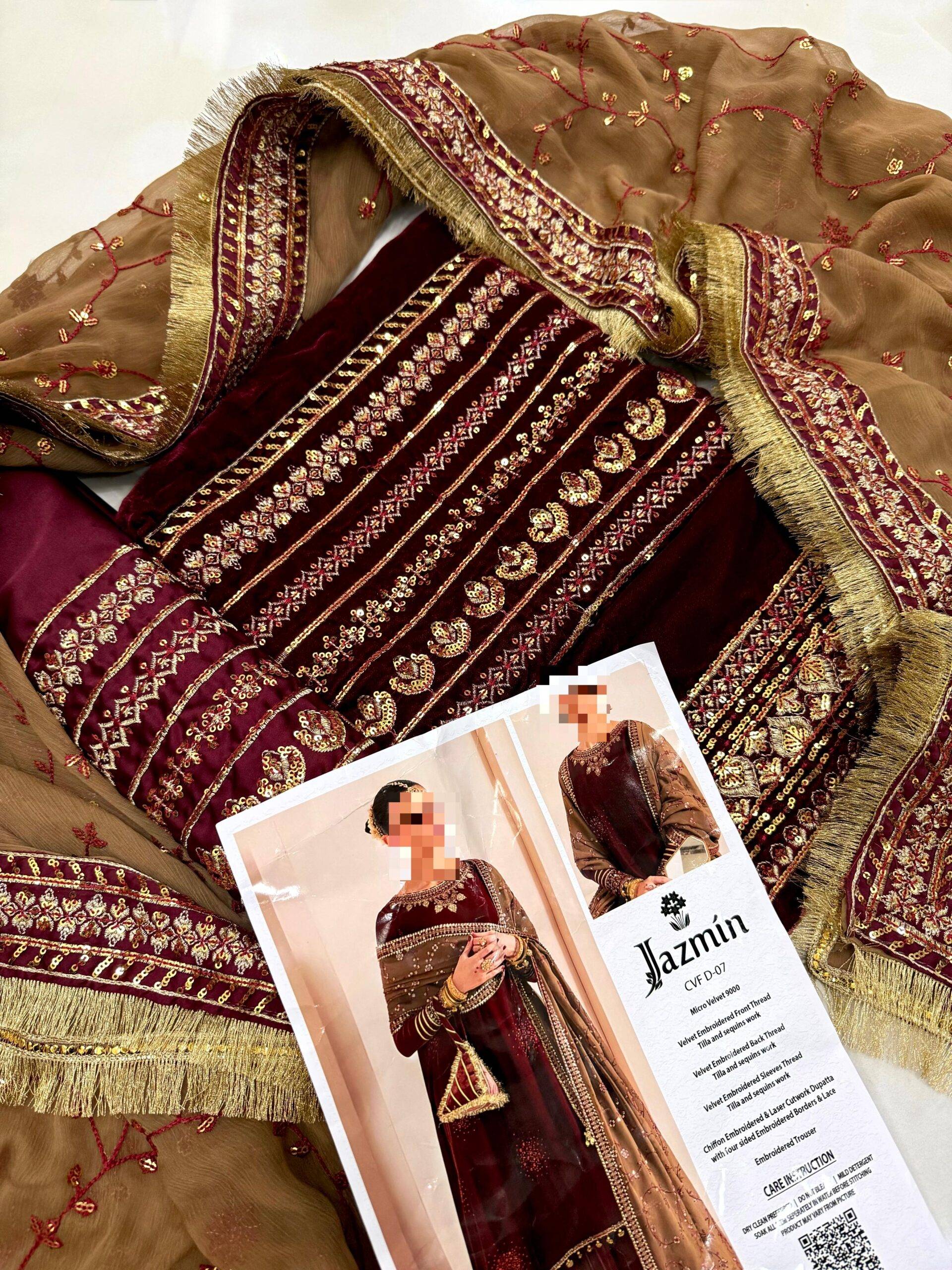 JAZMIN Velvet- mehroo Gold