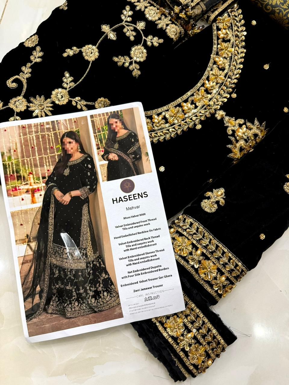 Haseen’s - Velvet Durefishan gold