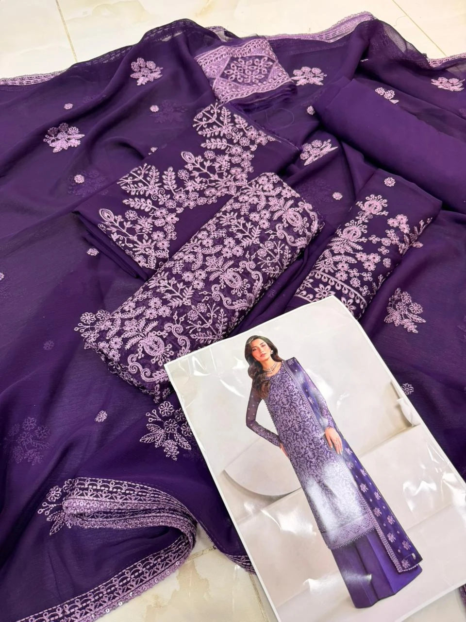 Zarif Muse - Chiffon