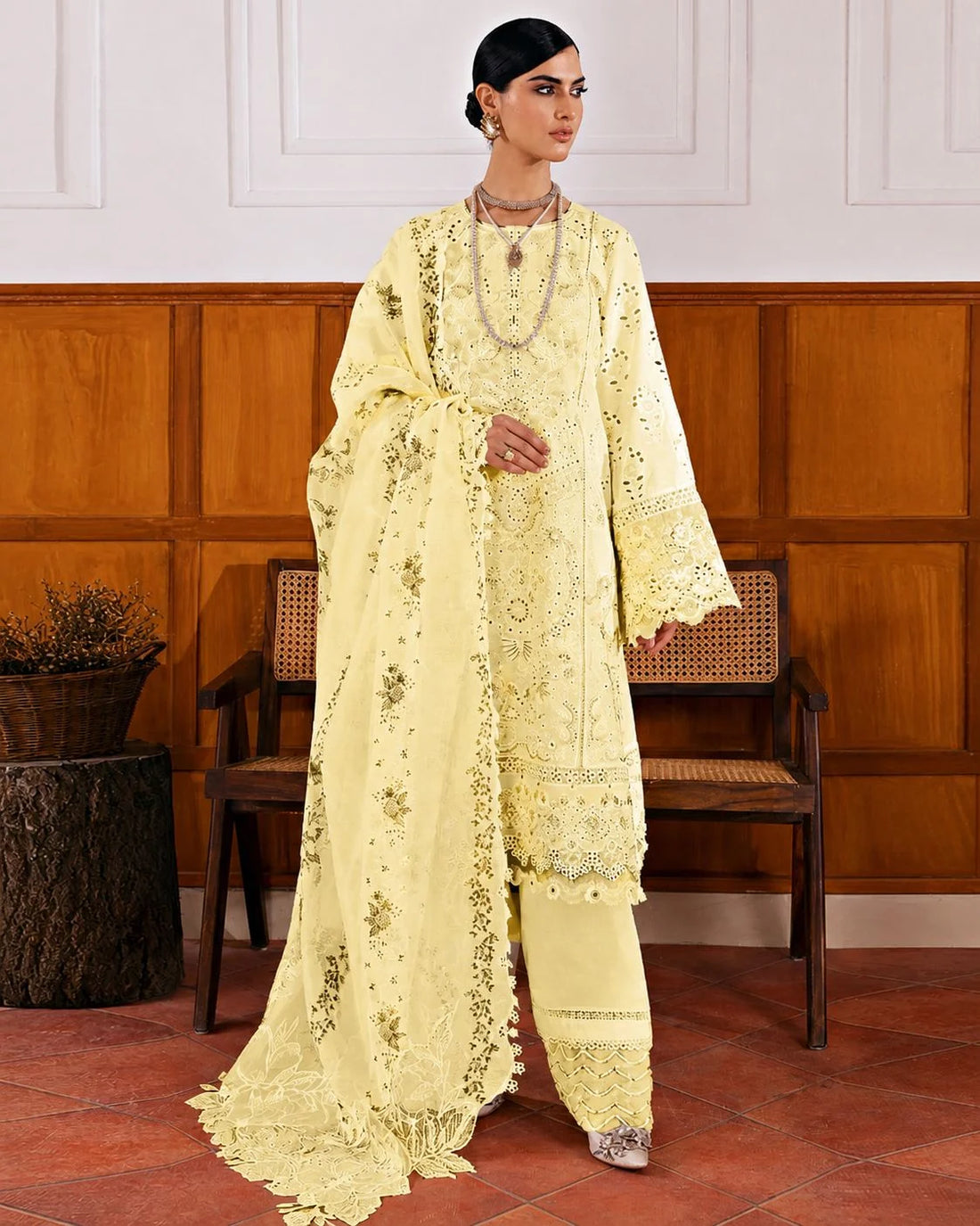 Baroque butter dove lawn