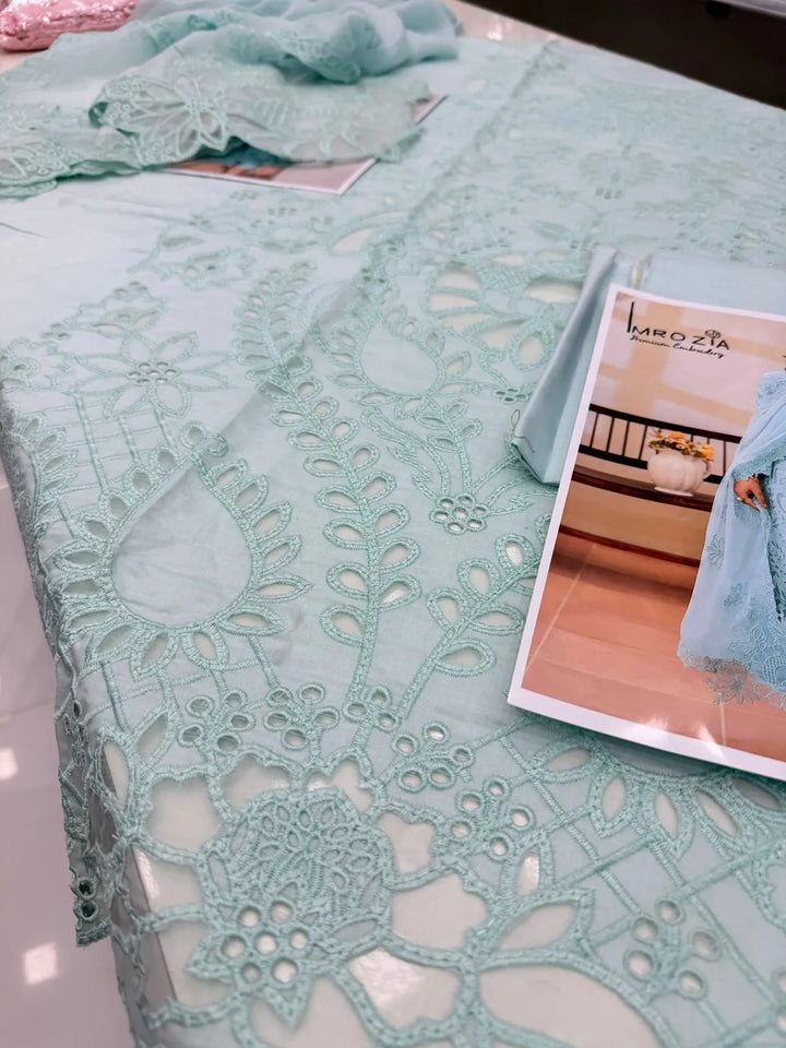 Imrozia Lawn | Skyline