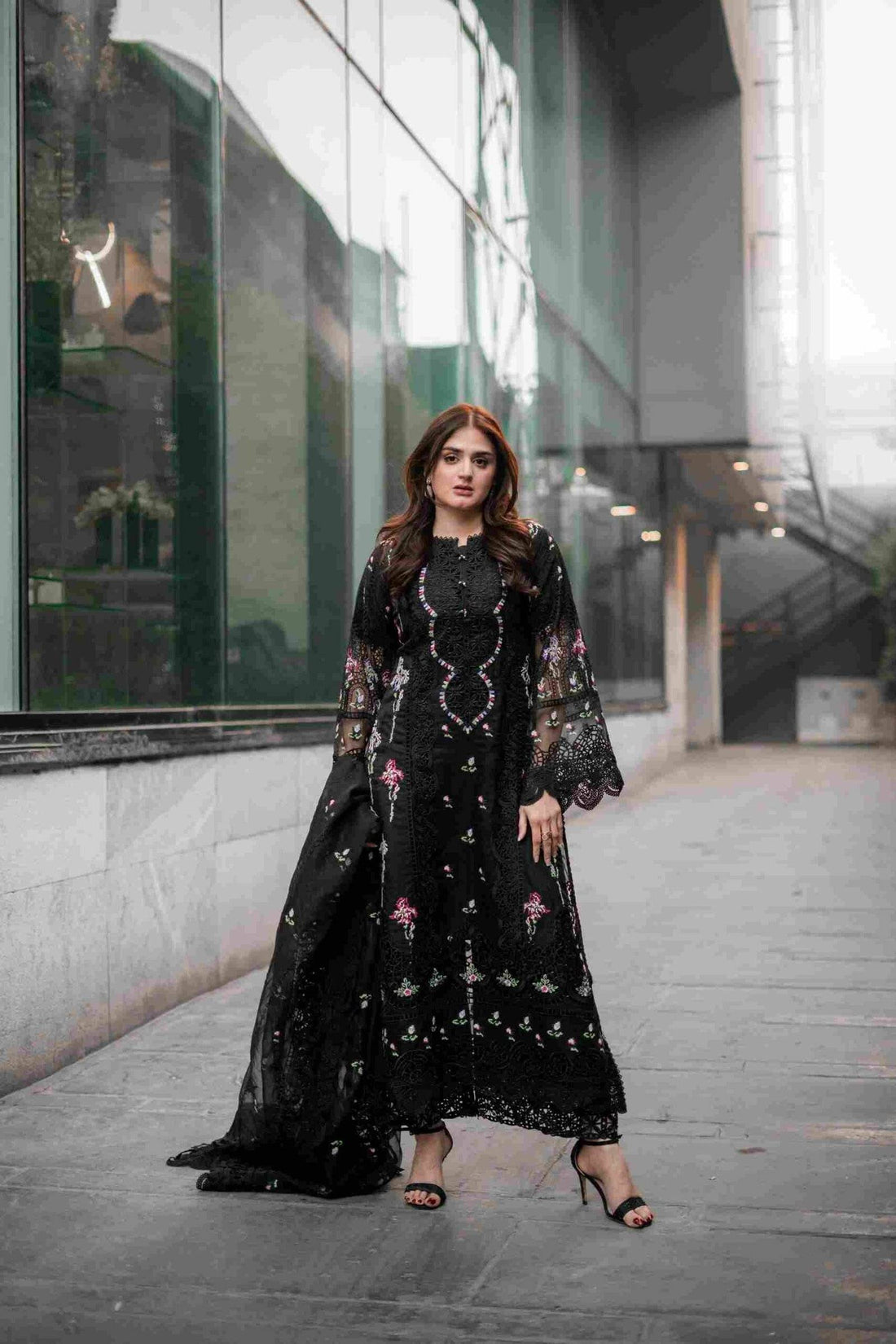 ANEELA Hiramani Black