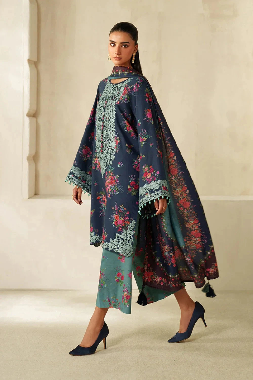 Baroque LAWN - Lawn dupatta 44