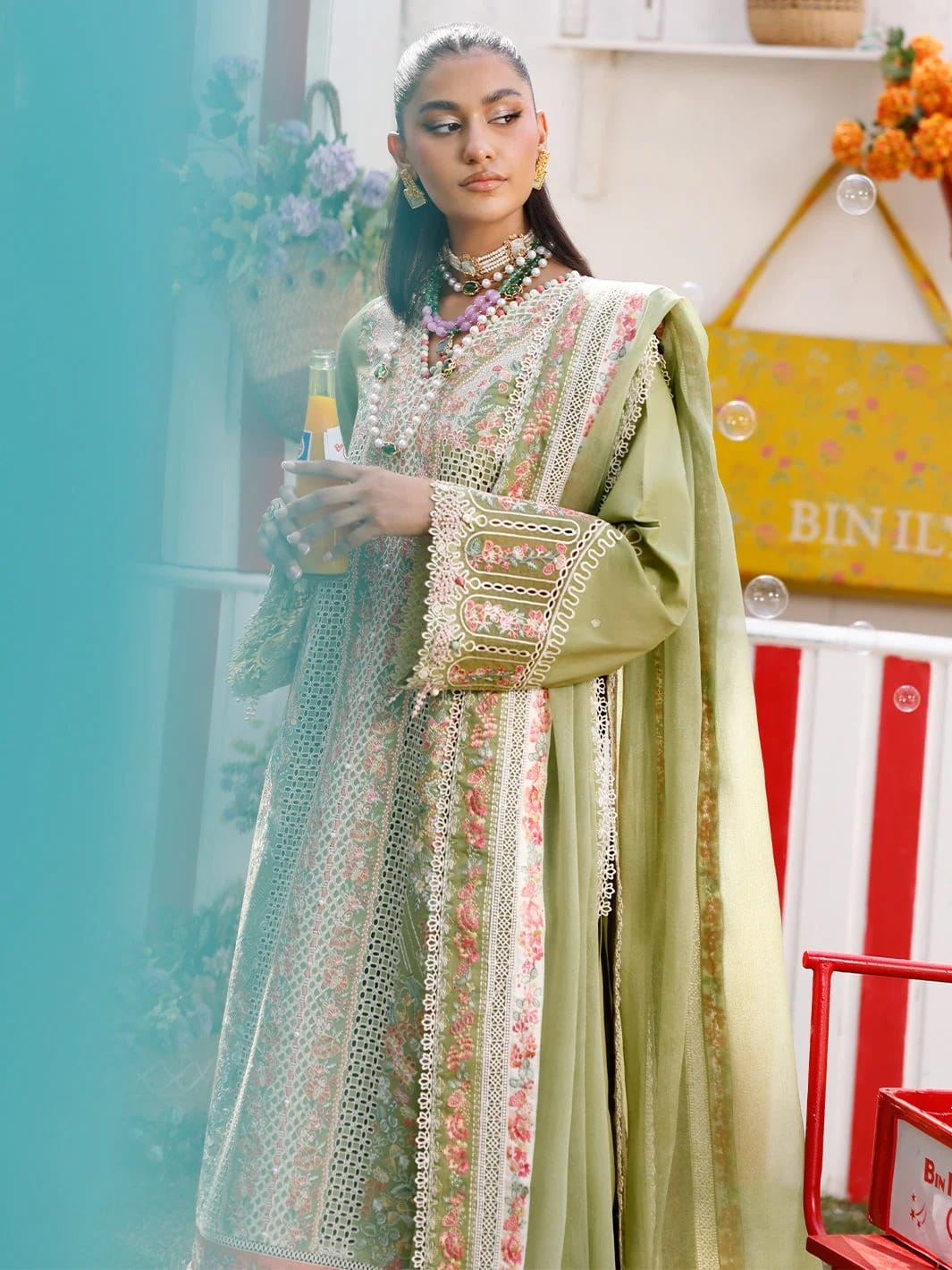 BIN ILYAS - Carnival Lawn peeri