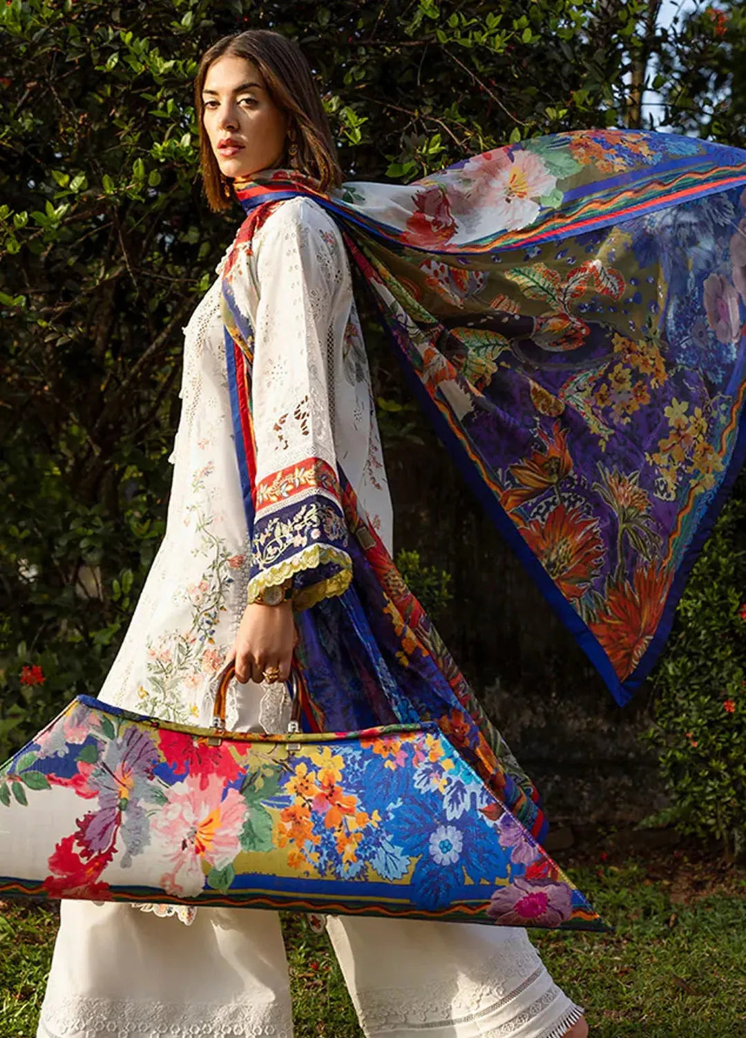 Mon Tresor by Esmel Embroidered Lawn