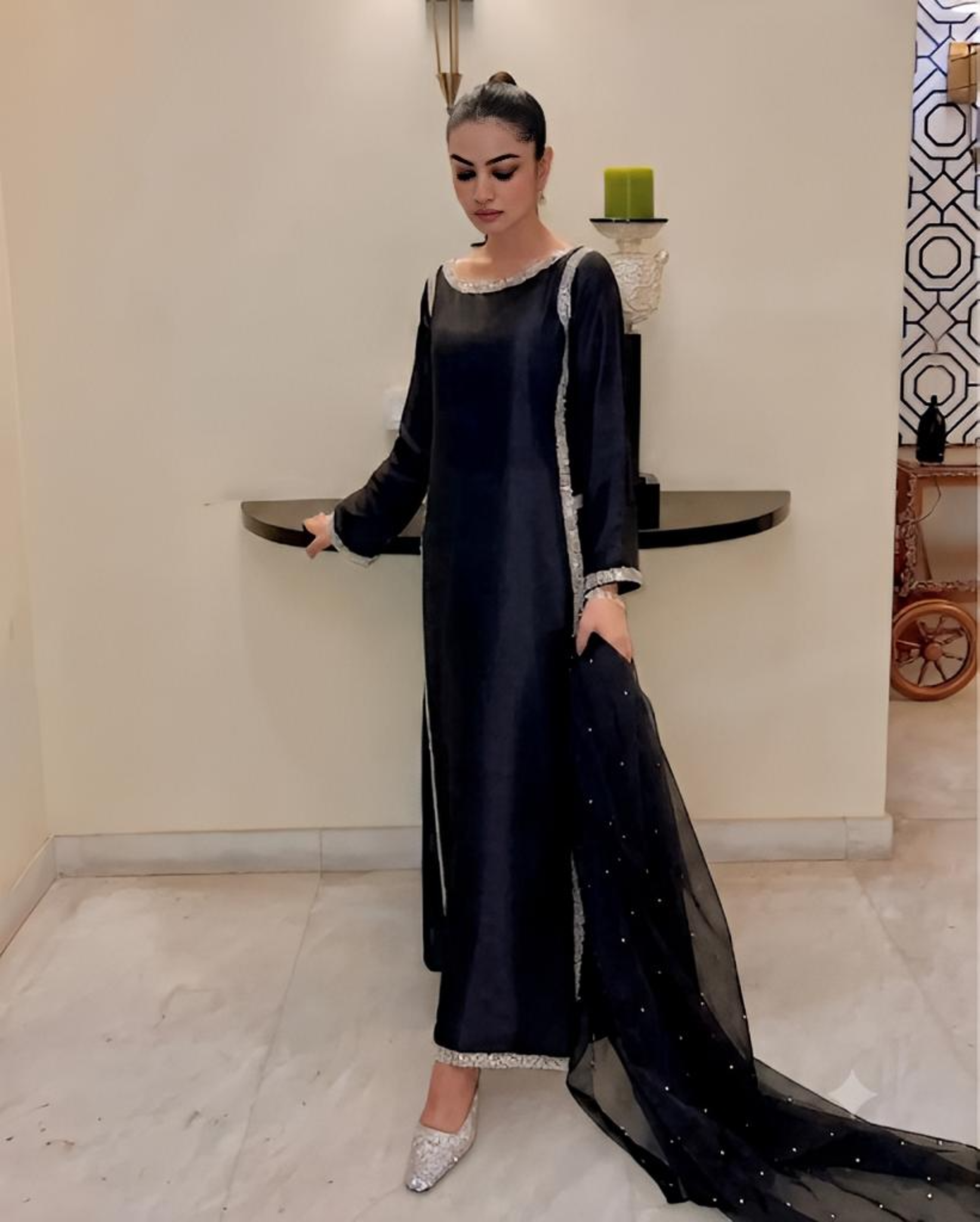 SHEESHA SILK BLACK HANIA AMIR TREND