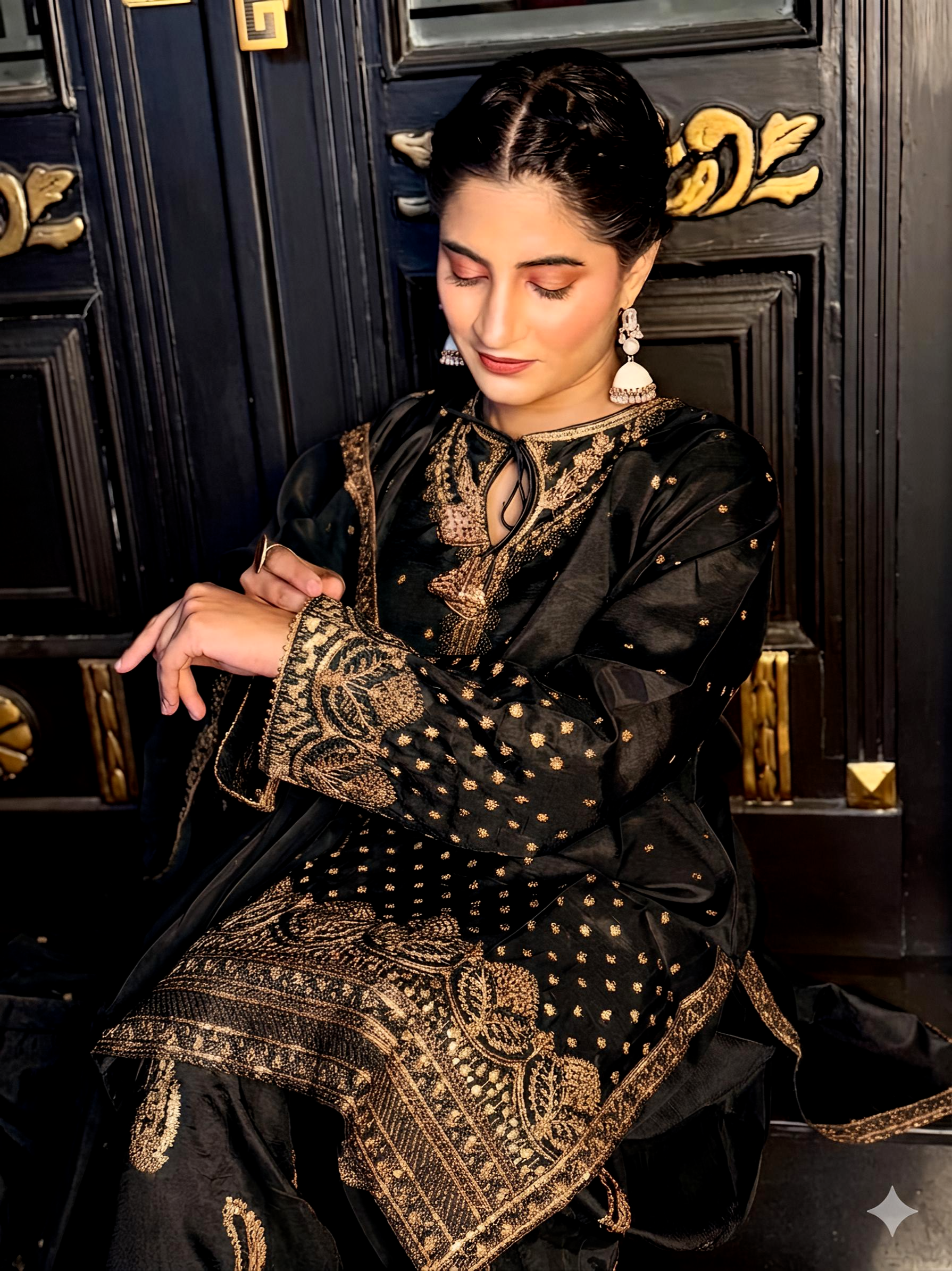 Farshi black gold