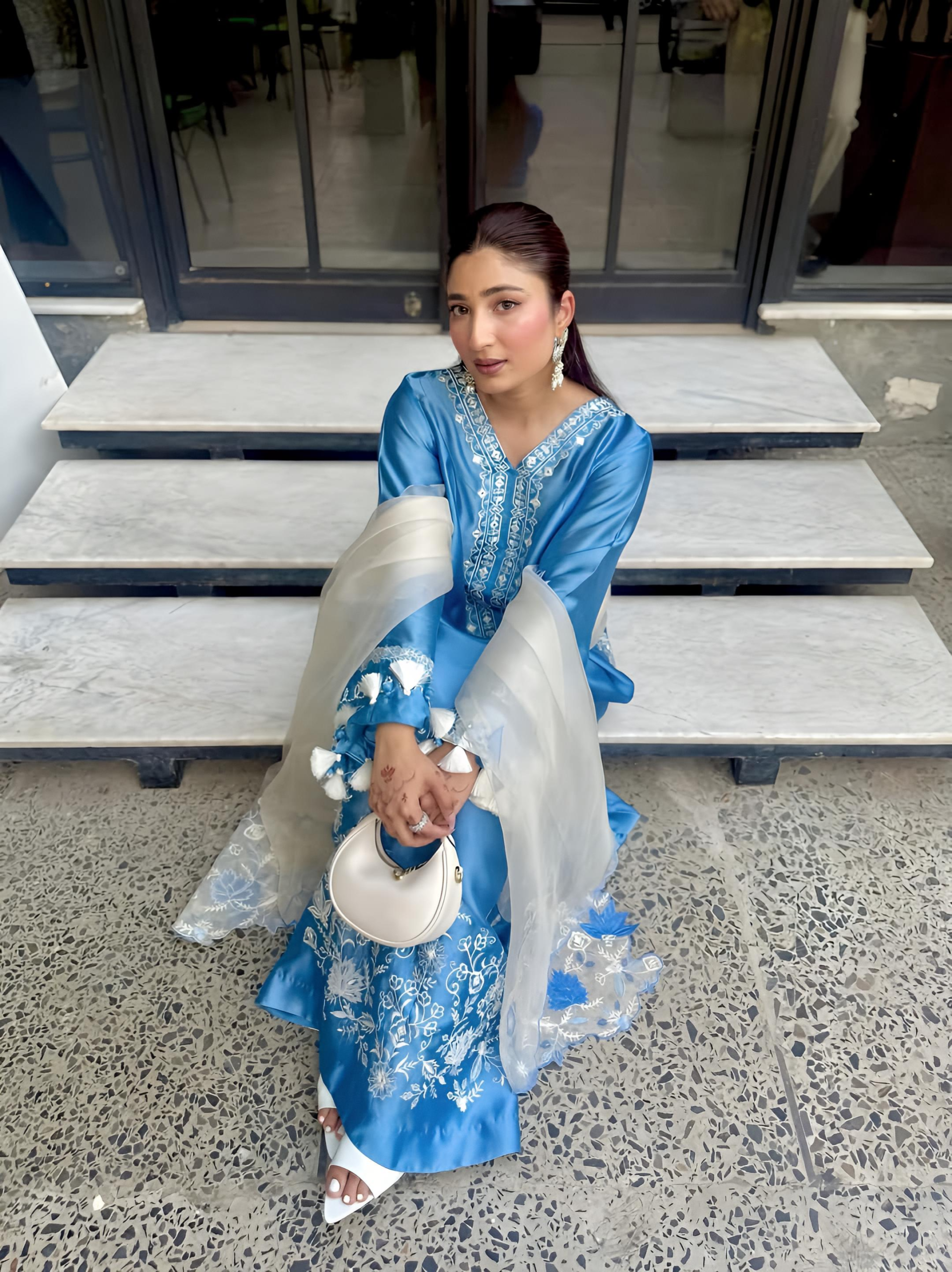 Skywhite kaftan