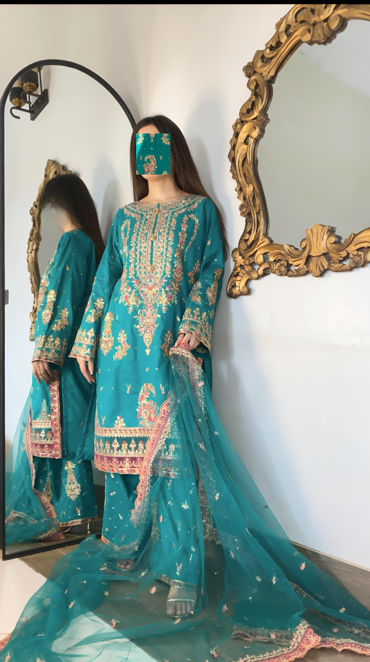 Arhama teal green lawn