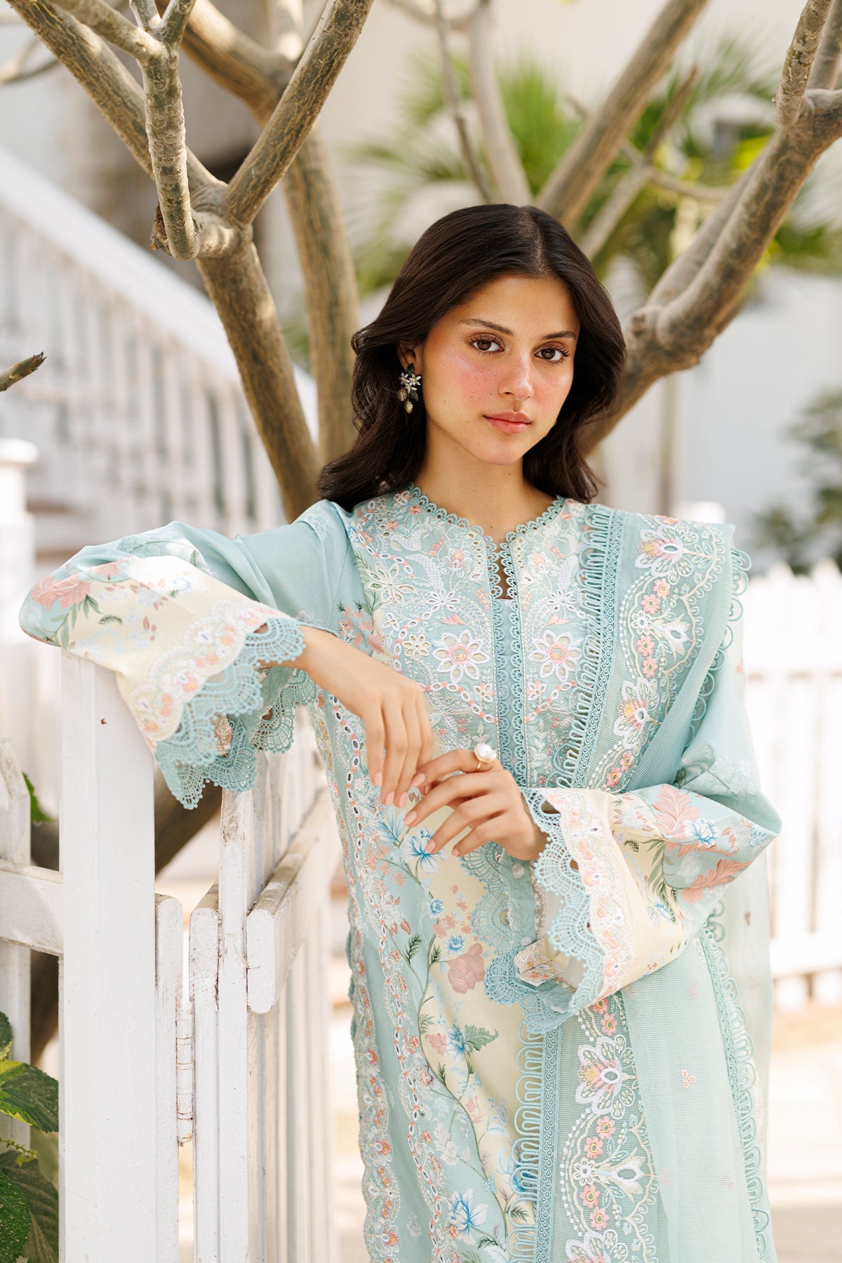 Afrozeh - selea lawn