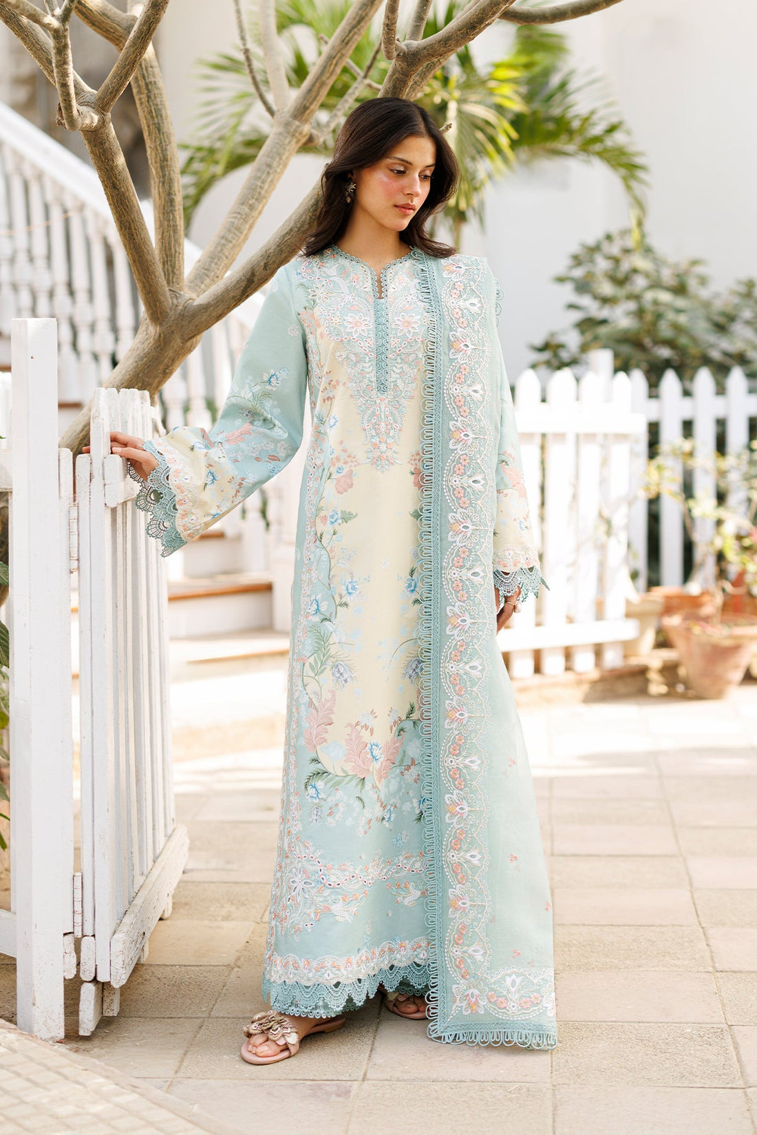 Afrozeh - selea lawn